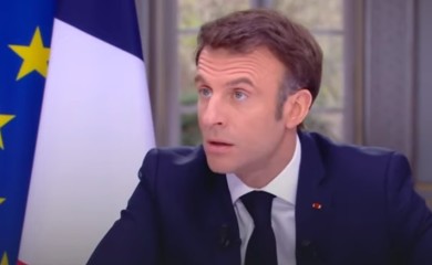 Makron: Pobjeda krajnje desnice na izborima dovela bi do građanskog rata u Francuskoj
