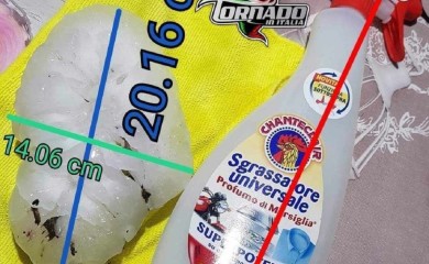 Evropski rekord: Pao grad od 19 centimetara (FOTO)