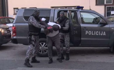 Tuzlanska policija uhapsila kriminalca za kojim je tragalo pet MUP-ova u Federaciji BiH