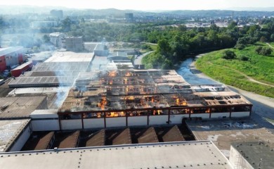 Požar obustavio proizvodnju u banjalučkom "Celexu", uzrok još nije utvrđen