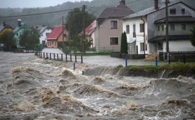 Evropi prijeti kataklizma: Mračne prognoze stručnjaka, smrtonosne poplave su samo uvod u ono što slijedi