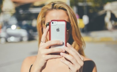 Očekuje se pad isporuka Ajfona za više od 30 odsto