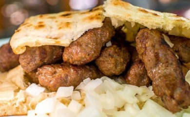 Pljeskavica i ćevapi među 100 najboljih jela na svijetu