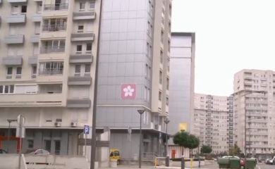 Žena kuvala ručak i znenada preminula, u stanu bilo i četvorogodišnje dijete