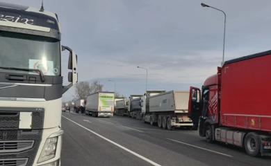 Blokade teretnih prelaza odjeknule u regionu i Briselu: Prevoznici traže hitno rješenje za boravak vozača u Šengenu