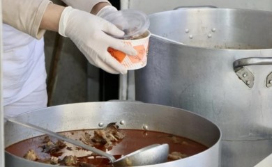 Poslanici traže da se spriječi bacanje hrane
