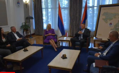 SNSD stigao prvi: Minić počeo konsultacije za sastav nove Vlade Republike Srpske