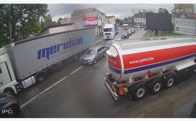 GRADIŠKA: Pojačana frekvencija vozila na graničnom prelazu u Gradišci