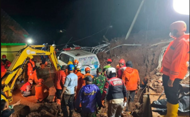 Osmoro ljudi poginulo u klizištu na italijanskom ostrvu