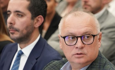 Poznato ko će mijenjati Vesića i Momirovića