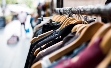 Odjeća i obuća jeftinije, sve ostalo skuplje