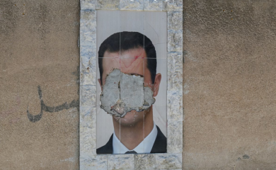 Njujork tajms: Bivši generali Asadovog režima planiraju oružanu pobunu u Sirji