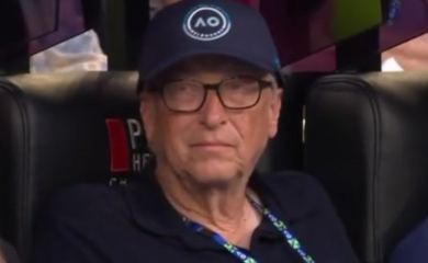 Bil Gejts na Đokovićevom meču