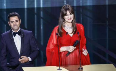 Nisu više prijatelji: Monika Beluči i Tim Barton su u vezi (FOTO)