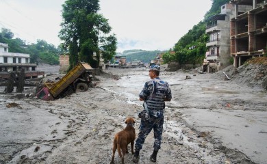 Broj poginulih u poplavama u Nepalu porastao na 270