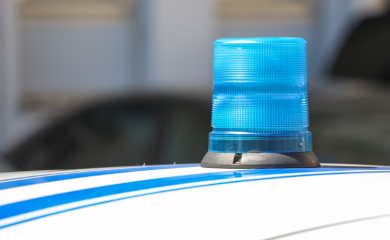 Na kuću policajca bačene dvije bombe