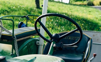 PRIJEDOR: Oteo traktor da naplati štetu jer su mu koze pojele kukuruz