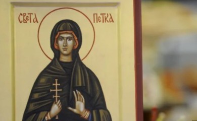 SPC danas slavi Svetu Petku, zaštitnicu žena, evo šta ne bi valjalo raditi