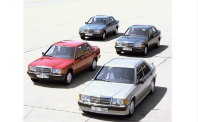 Mercedes-Benz 190 slavi 40. rođendan postojanja