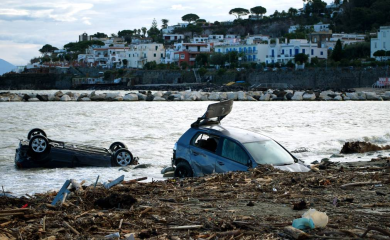 ITALIJA: Poginule tri osobe, 11 nestalo
