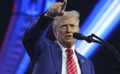 Tramp otkrio Šolcu pod kojim uslovom može da se okonča rat u Ukrajini