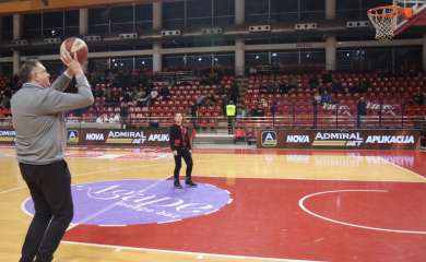 Dodik još jednom pokazao košarkaško umijeće: Ubacio nekoliko koševa FOTO