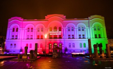 Banjaluka se pridružila: Banski dvor večeras u bojama rijetkih bolesti