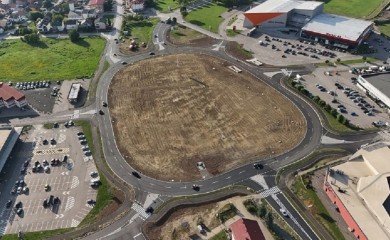 Puštena u saobraćaj kružna raskrsnica u Gradišci: Jabuka smanjila gužve