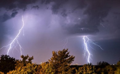 Znate li šta je pravilo "30-30" kojeg se treba pridržavati tokom grmljavine?