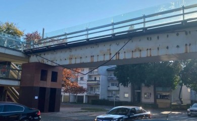 Pasarela na Starčevici se raspada zbog nebrige nadležnih