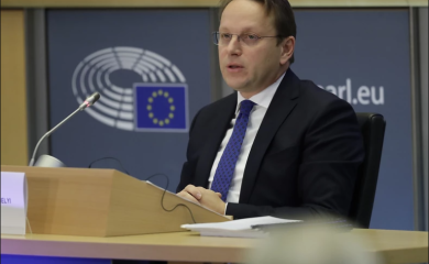 VARHELJI: Zadovoljan sam radom institucija BiH u procesu upravljanja migracijama