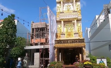 Vijetnamac izgradio "zlatnu kuću" (VIDEO)