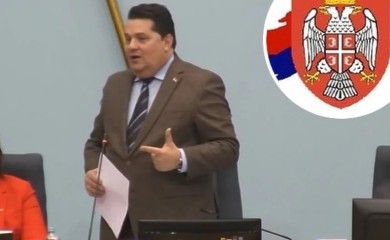 Stevandić vratio iz podruma stari grb u kabinet: Ne znam ko ga je sklonio, neka se zna ko ga je vratio