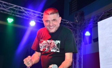 Odbornici se pobunili: Drama u Tivtu zbog pjesama Baje Malog Knindže