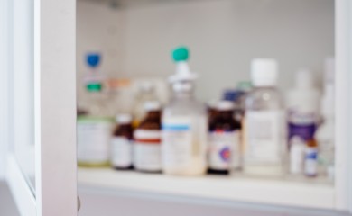 Sestre osumnjičene da su prisvajale novac od apoteke