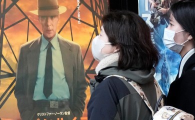 „Openhajmer“ stigao u Japan, čovjek koji je preživio Hirošimu fasciniran