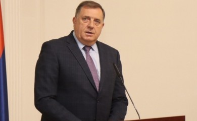 Dodik: Najava nadlijetanja američkih aviona provokacija i zastrašivanje