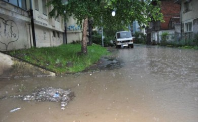 Nevrijeme na području Zvornika: U naselju Cer voda ušla u šest kuća