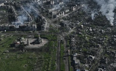 Grad u potpunosti razoren: Evo kako sada izgleda Bahmut iz vazduha FOTO