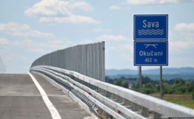 Hrvatska nije završila radove: Nastavljaju se gužve u Gradišci