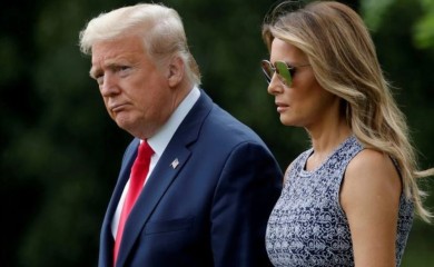 U jeku njegove trke za drugi mandat: Melanija promijenila dijelove predbračnog ugovora sa Trampom