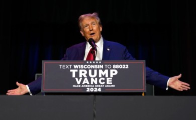 Najoštriji govor Trampa: "Kamala Haris je mentalni invalid"