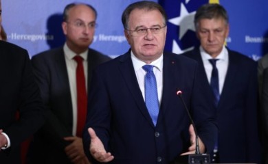 Nikšić nakon potpisivanja sporazuma s Čovićem: Teško ćemo izbjeći SNSD u državnoj vlasti