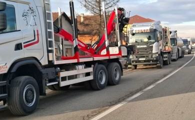Obustavljena blokada teretnog saobraćaja na graničnim prelazima