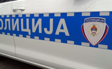 Žena skočila sa balkona zgrade na Starčevici, preživjela pad