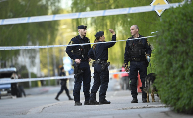 Opsadno stanje u Švedskoj nakon trostrukog ubistva: "Rojevi" policajaca na ulicama