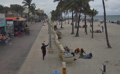 Devetoro ranjeno u pucnjavi na plaži (VIDEO)