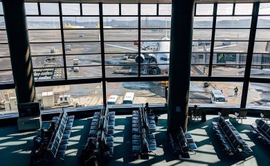 Pucnjava i talačka kriza: Opsadno stanje na moldavskom aerodromu (VIDEO)