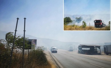 Veliki požar u Mostaru: Ugroženi brojni objekti, radnici firmi pomažu vatrogascima