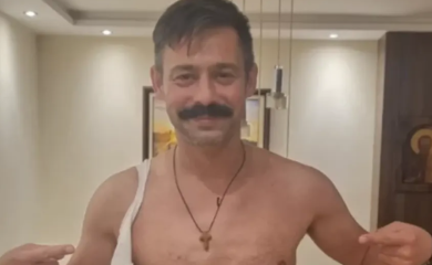 Milanu iscijepali majicu, ne skida osmijeh sa lica nakon rođenja sina